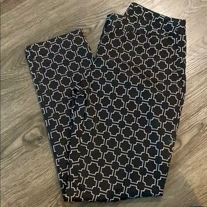 Dress pant black and white size 4